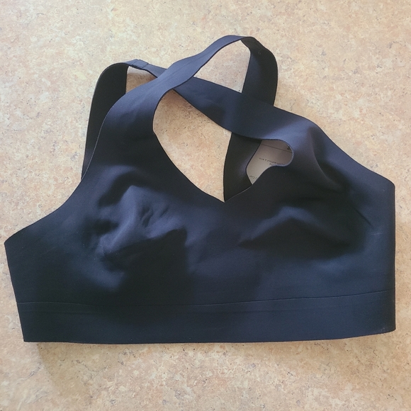 NWT Athleta Black/Navy D-DD Crossover Reversible Medium Support Bra in Small - Picture 2 of 6